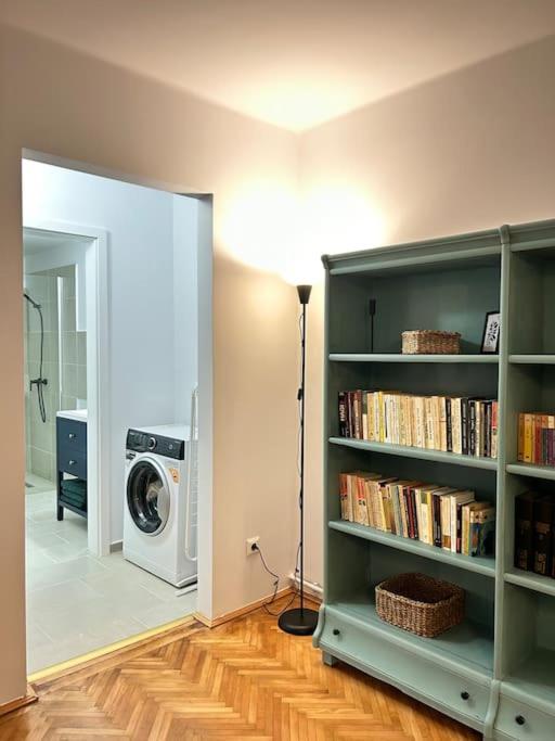 Location #12lunipebega Apartment